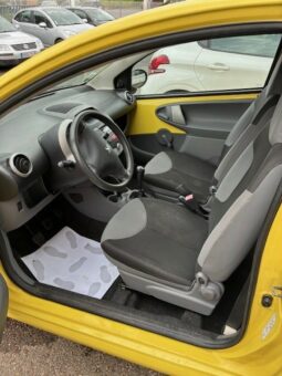 PEUGEOT 107  1.0 12v 68 complet